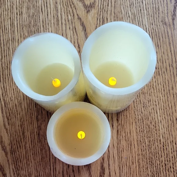 Elegant Set Of 3 Cream LED Candles Set - Picture 2 of 2